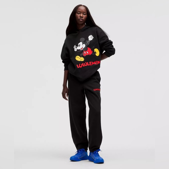 Disney x lululemon
Steady State Pullover Hoodie
Limited-edition style. - Picture 4 of 13